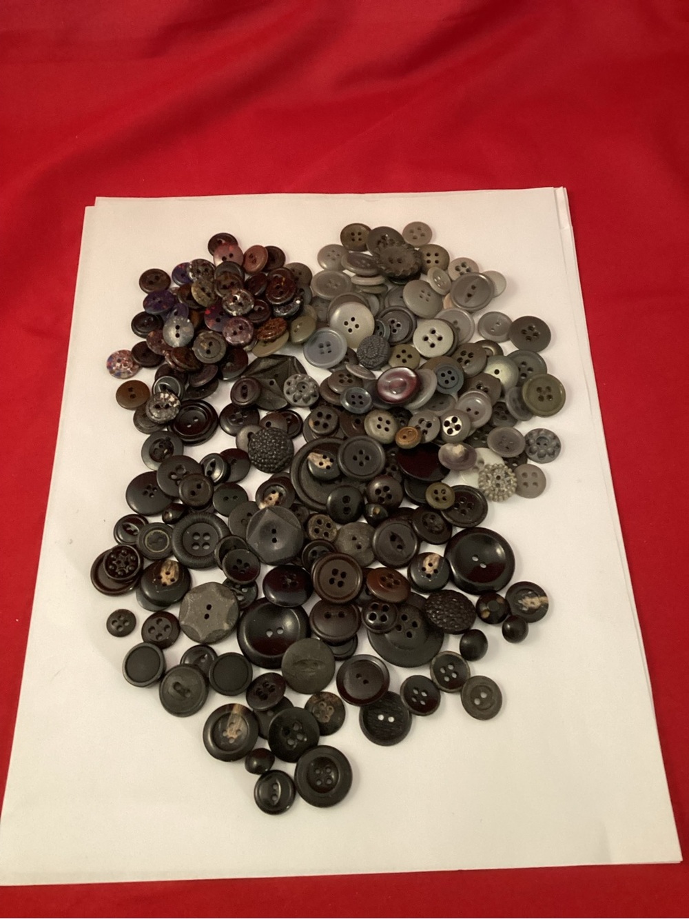 163 grams of Mixed Dark Neutral Buttons